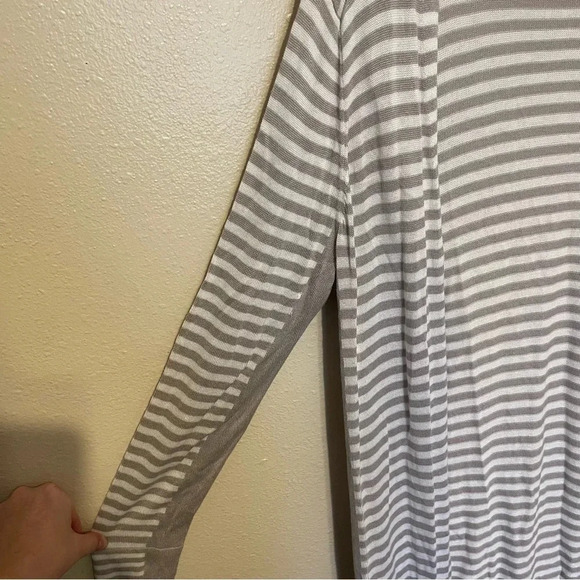 Soma Womens Striped Long Cardigan Size M Open Front Duster Gray Minimalist - Picture 3 of 6
